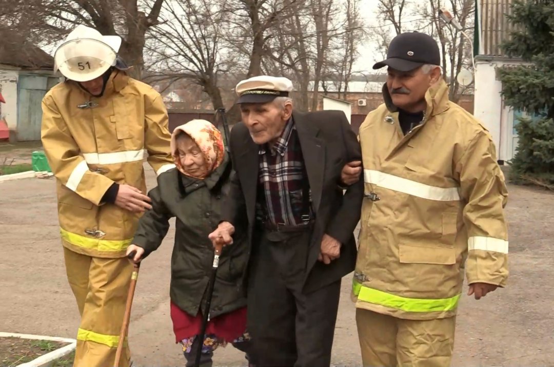 В Егорлыкском районе провели пожарно-тактические учения  на объекте с массовым пребыванием людей